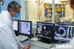 Под контролем находится здание главного корпуса и детской поликлиники "Районной больницы №1" в Еманжелинске 