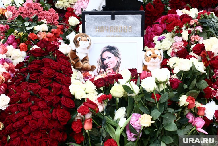 В больницу актриса попала прямо с репетиции — с высоким уровнем сахара в крови и начинающейся гангреной