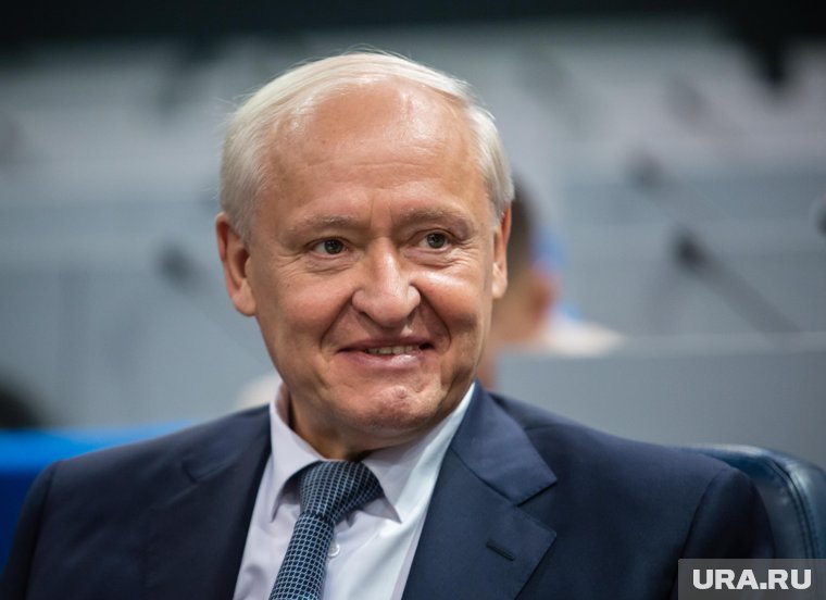 Саломатин провел совещание с главами поселений Нижневартовского района