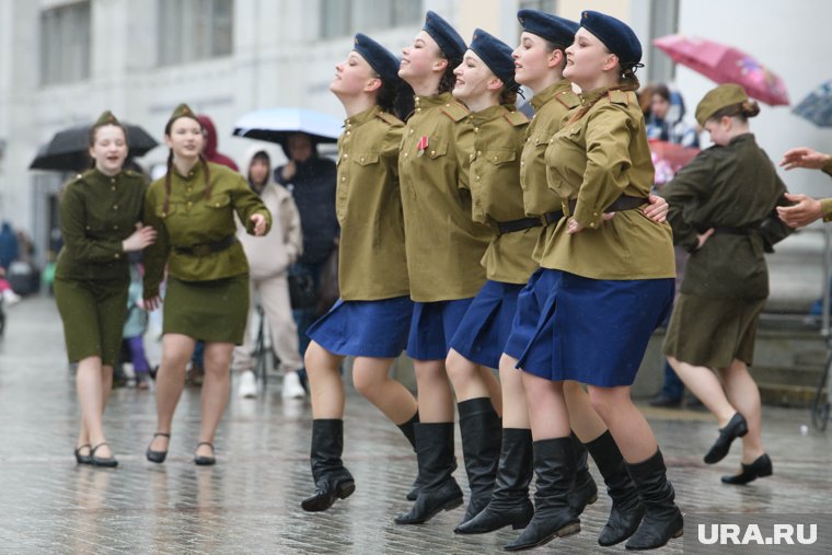 Жители Нижневартовска услышали песни, посвященные солдатам Великой Отечественной войны и подвигу народа СССР