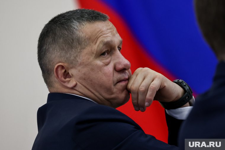 Трутнев поздравил ветеранов с 80-й годовщиной Победы