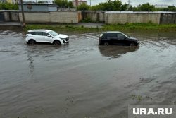 Город затопило водой