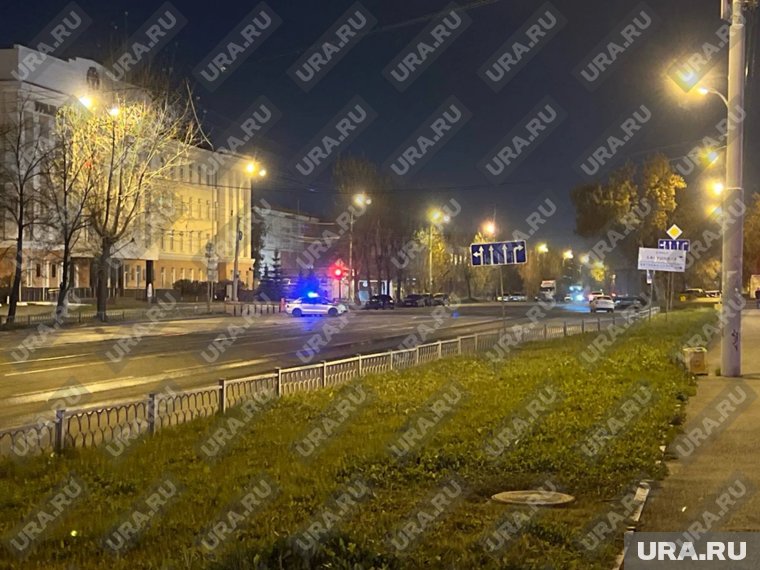 Движение для машин по улице пока закрыто