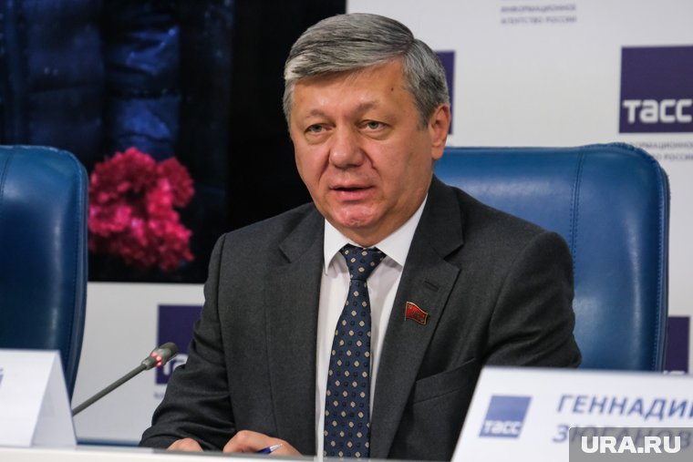Депутат ГД от КПРФ Дмитрий Новиков сообщил, что партия обратится к Путину