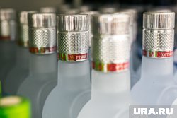 Американские журналисты помогли коллегам из РФ и получили в подарок водку