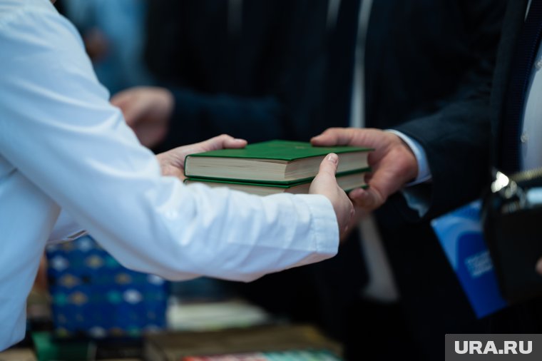 По книге писателя сняли сериал «Город Брежнев»