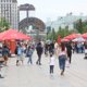 «Дети всегда чего-то хотят»: на чем зарабатывают уличные торговцы в Тюмени на майских праздниках