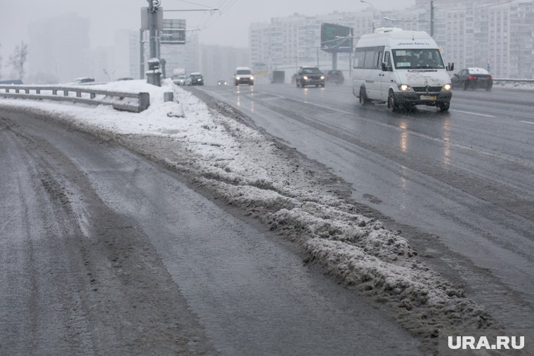 На дорогах может появиться гололедица и мокрый снег