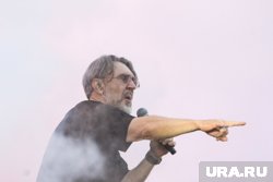 В 2017 году Белоцерковская* посетила выставку Шнурова в Петербурге 