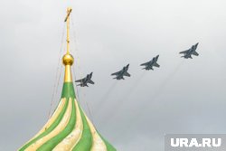 Основное назначение МиГ-31 — перехват воздушных объектов на значительных расстояниях и высотах, включая стратегические бомбардировщики и крылатые ракеты