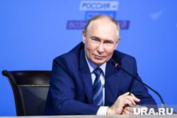 Путин поздравил Гунбу с победой на выборах президента Абхазии