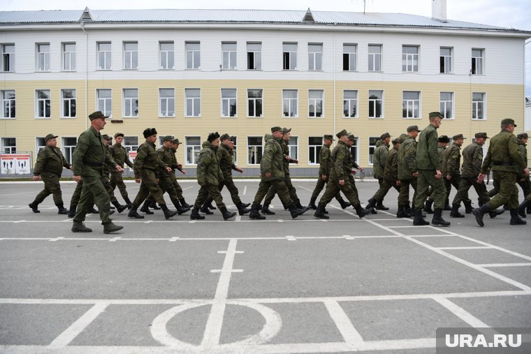 В военной части антисанитария и ужасное отношение к контрактникам