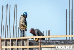 Работодатели чаще для вахты в Тюменской области ищут разнорабочих и водителей