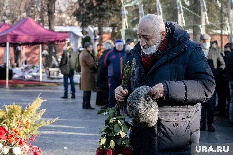 В 2023 году Сванидзе пережил пневмонию и отек легких и остаток жизни проводил в реабилитации