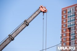 У рабочих на стройках Тюмени проверяют документы