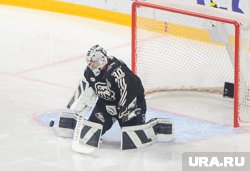Челябинские болельщики соскучились по хоккею и раскупили все билеты на Кубок