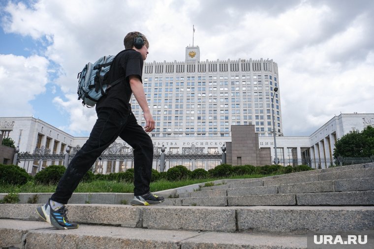 Правительство России меняет вектор демографической политики, считает депутат Останина
