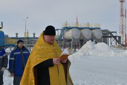 Место для часовни освятил настоятель прихода протоиерей Артемий Почекутов