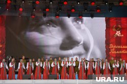Жителей Ямала в День Победы будут развлекать местные коллективы
