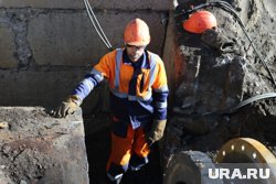 Аварийные бригады работают над устранением причины аварии (архивное фото)