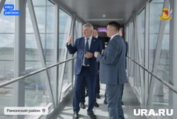 Губернатор Александр Гусев осмотрел новый терминал международного аэропорта Воронеж