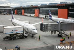 Аэропорты принимают и отправляют рейсы
