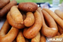 Колбасу продавали без маркировок, без документов и без холодильника