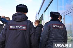 В Сургуте полиция задержала жителя Губкинского, забившего кулаками соседа