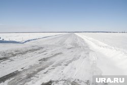 Максимальную массу на переправе через Иртыш в Увате снизили до трех тонн