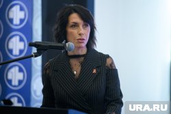 Савинова назвала среднюю зарплату медиков в крупных больницах Свердловской области