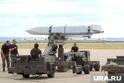 Возможна отправка крылатых ракет JASSM (на фото), которыми будут оснащены истребители F-16, сообщает Military Watch Magazine