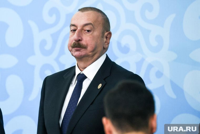 Алиев отправил Украине гумпомощь