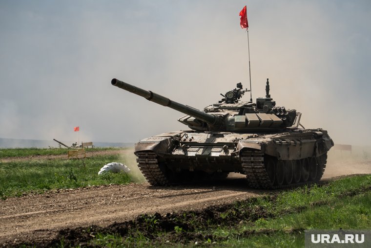 Экипаж танка Т-72 обеспечил проход для штурмовых подразделений России под ударами 24 БПЛА