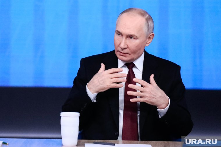 Путин сообщил, что разработка новой тактики ВМФ РФ должна основывать и на опыте проведения СВО