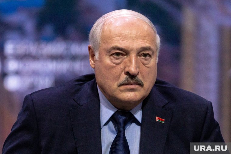 Лукашенко обвинил Зеленского в том, что российско-украинский конфликт до сих пор идет