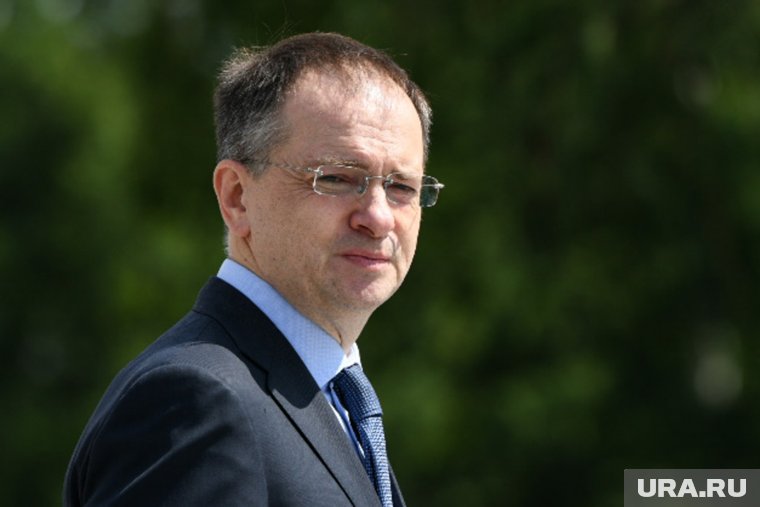 Мединский заявил, что переговоры России и Украины продолжатся после обмена планами по прекращению огня