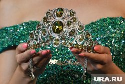Пятеро югорчанок вернулись с финала конкурса с коронами
