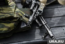 Двое вооруженных террористов сели в городской автобус