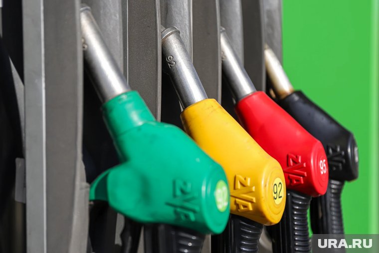 Новак заявил, что нефтяные компании нарастили выпуск топлива