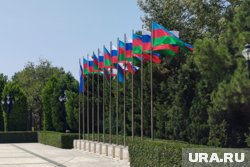 Два российских журналиста остаются под арестом в Баку