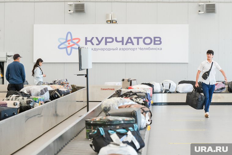 По прилету из Турции туристы выяснили, что их груз «похудел» на 2 кг