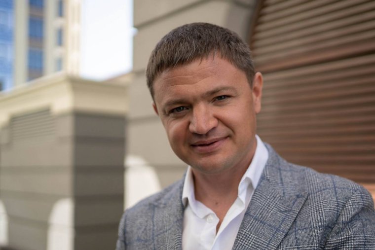 По словам Александра Борисихина, с 1 марта 2025 года ужесточились правила выдачи лицензий