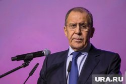 По мнению Лаврова, это сознательная операция, чтобы экономически «удушить» Иран