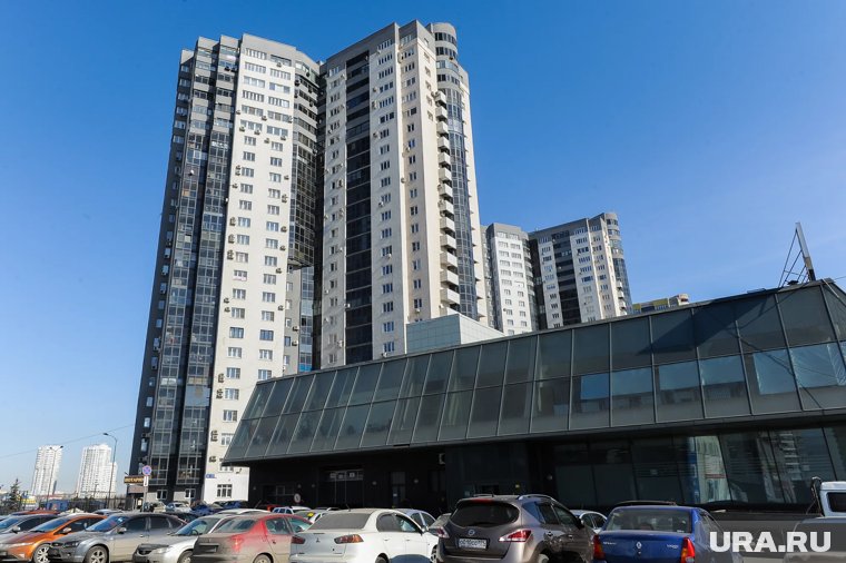 Всего в микрорайоне возведут шесть 25-этажных зданий 