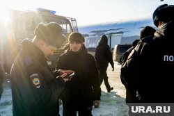 Должностные лица МВД получили право выдворять мигрантов без решения суда