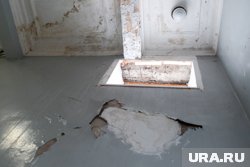 Кровля в доме течет уже больше пяти лет (архивное фото)