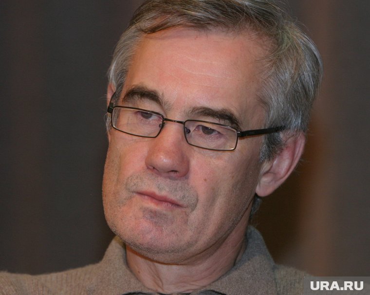 Сергей Бодров-старший вдохновился на написание сценариев, работая осветителем