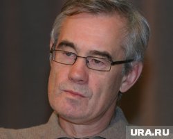 Сергей Бодров-старший вдохновился на написание сценариев, работая осветителем 