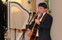 Уралец пишет песни уже больше 40 лет