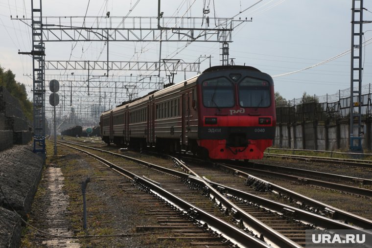 Власти ХМАО  купят поезд для запуска постоянного рейса между Сургутом и Нижневартовском